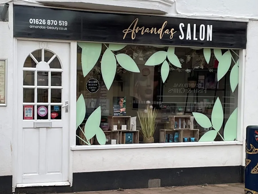 Amanda’s Hair & Beauty