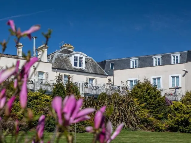 The Cliffden Hotel
