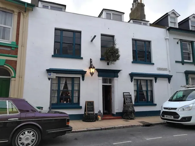 The Lobster Lounge & The Crab Shack
